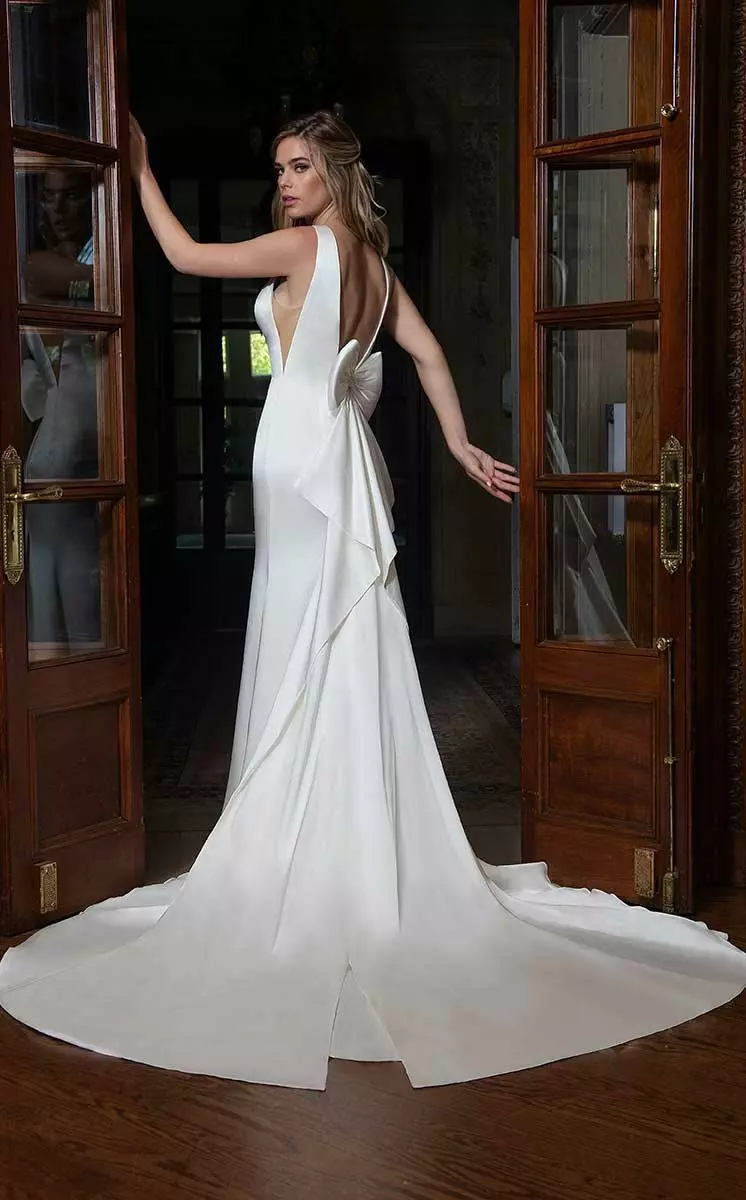 Rachel Allan Bridal - M628 Silk Satin Bateau Mermaid Dress 4 Rachel Allan Bridal - M628 Silk Satin Bateau Mermaid Dress - Image 2