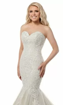 Rachel Allan - M781 Embroidered Lace Mermaid Wedding Gown With Cape 16 Rachel Allan - M781 Embroidered Lace Mermaid Wedding Gown With Cape -Wedding Dresses shop online rachel allan m781 embroidered lace mermaid wedding gown with cape wedding dresses 27951421522003