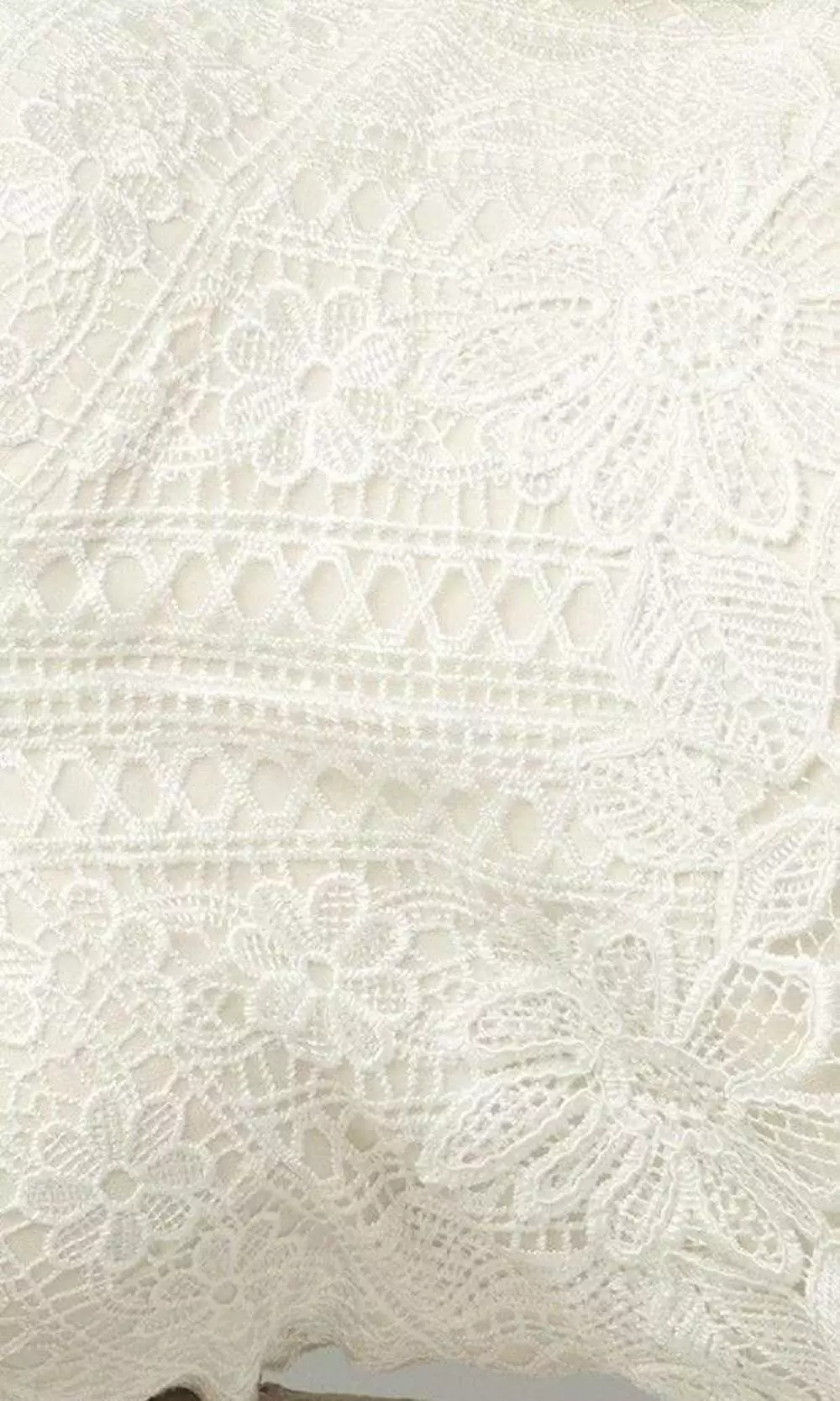 Tadashi Shoji - Prisca Long-Sleeve Lace Dress 6 Tadashi Shoji - Prisca Long-Sleeve Lace Dress - Image 4