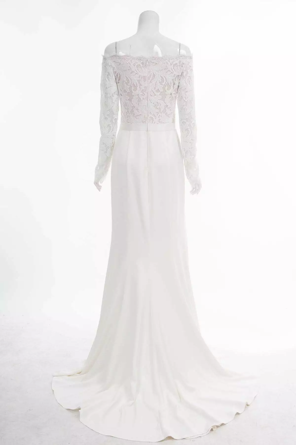 Tadashi Shoji - Scalloped Embroidered Lace Bodice Off Shoulder Gown - 1 Pc Ivory/Petal In Size 4 Available 4 Tadashi Shoji - Scalloped Embroidered Lace Bodice Off Shoulder Gown - 1 Pc Ivory/Petal In Size 4 Available - Image 2