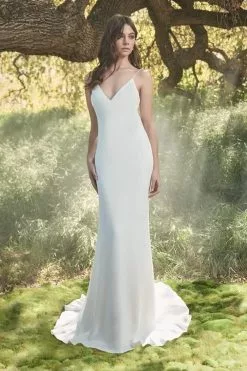 Tadashi Shoji - Sleeveless Plunging V-neck Sheath Dress With Train